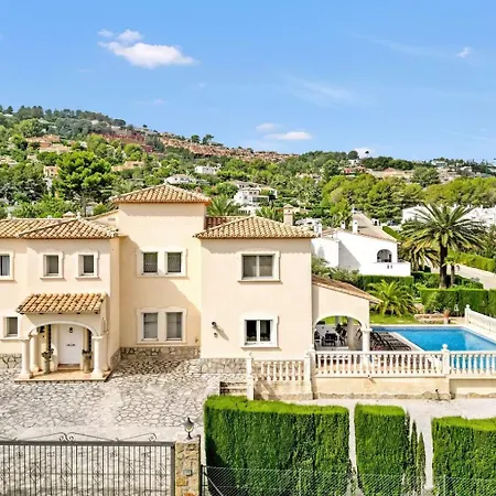 Villa Casa Lilly A Large Luxury With 4 Bedrooms *